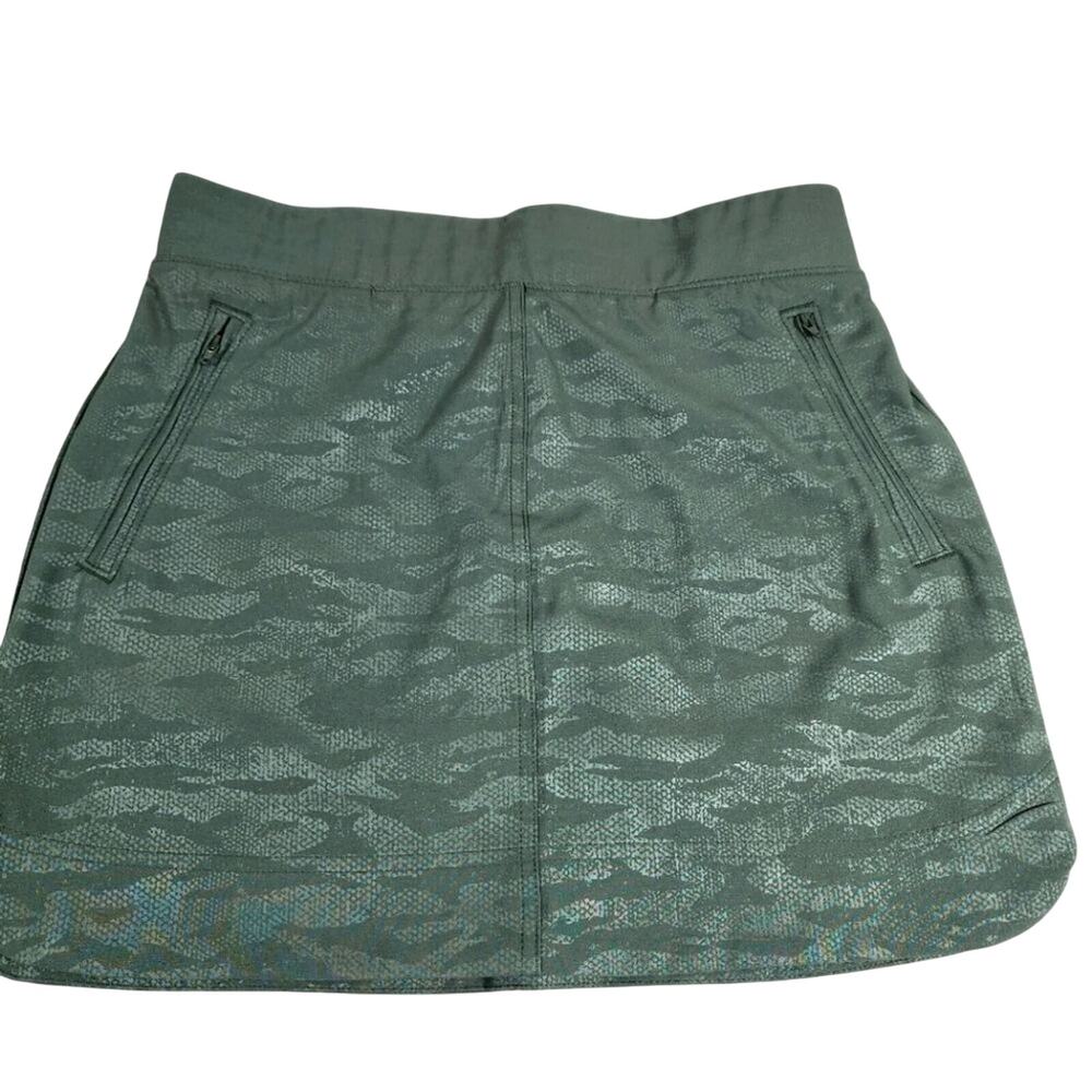 Orvis Embossed Pull On Travel Skort Green Camo Size XS